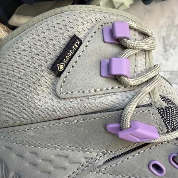 New HOKA Kaha 2 GTX Waterproof Hiking Boot - Picture 8 of 10